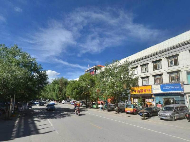 Laway Internatinal Hotel 라사 외부 사진