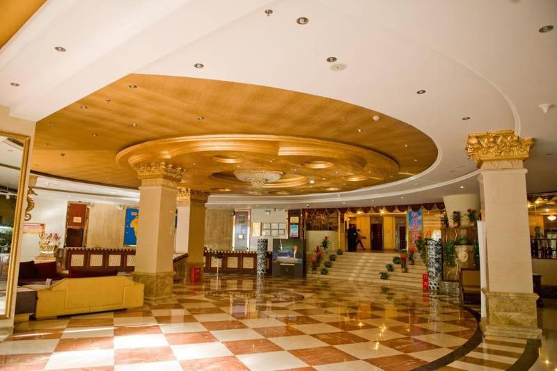 Laway Internatinal Hotel 라사 외부 사진