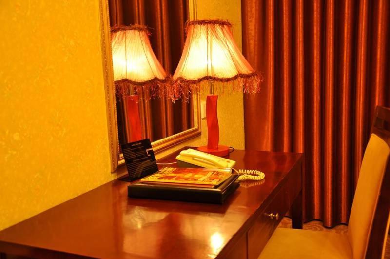 Laway Internatinal Hotel 라사 외부 사진