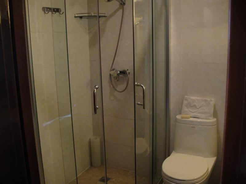 Laway Internatinal Hotel 라사 외부 사진